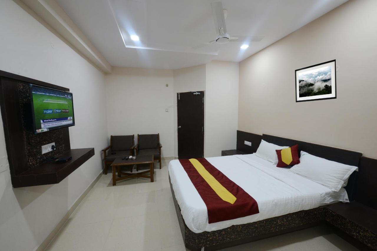 Dwaraka Inn Visakhapatnam Esterno foto