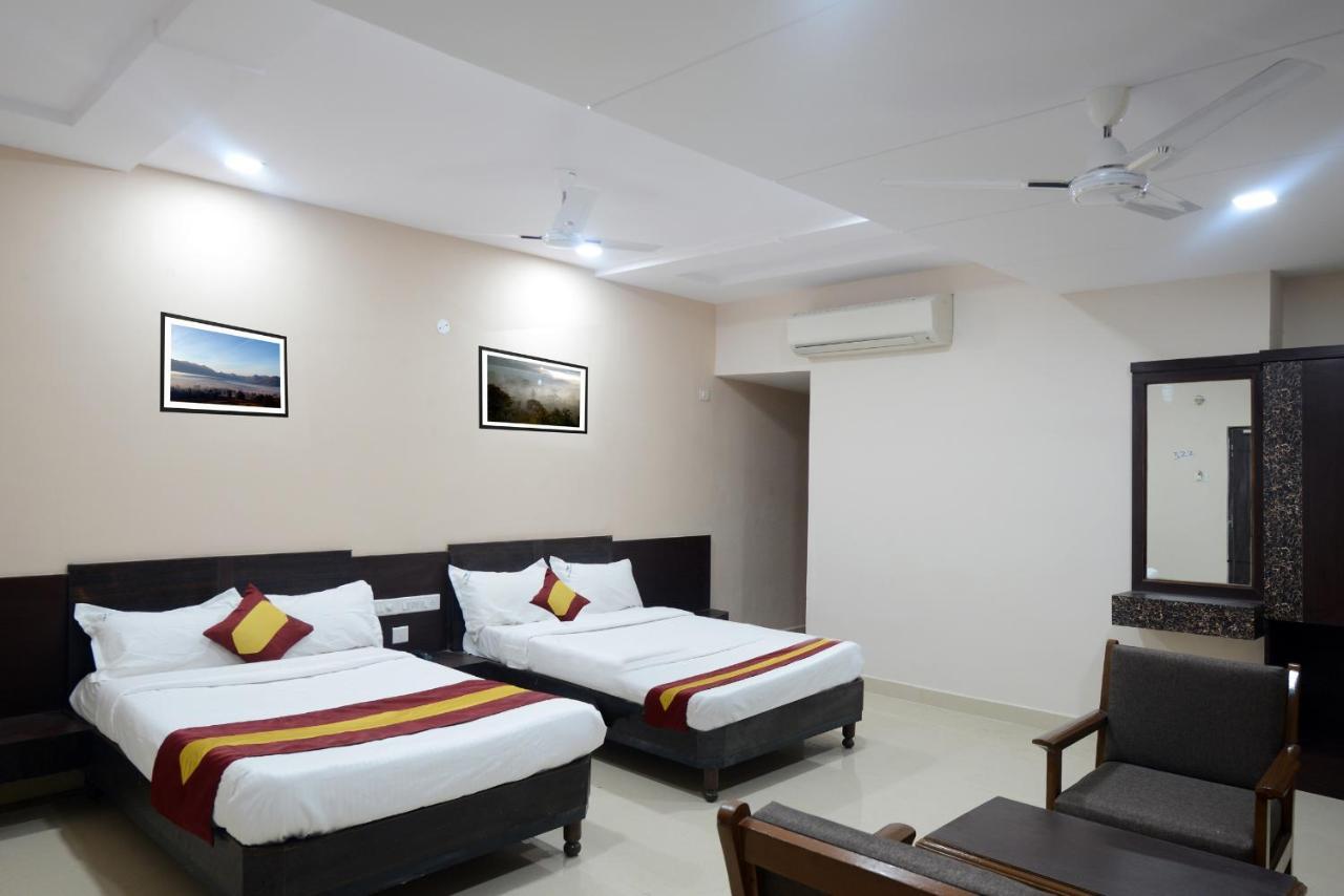 Dwaraka Inn Visakhapatnam Esterno foto